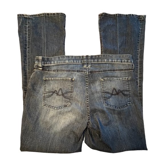 NY&C Women Jeans Mid Rise Curvy Boot cut (Sz12 W34 L31) - Picture 2 of 7